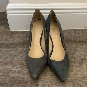 Nine West suede pumps